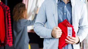 Shoplifting surges after California raises felony threshold for stolen goods; impacts retailers
