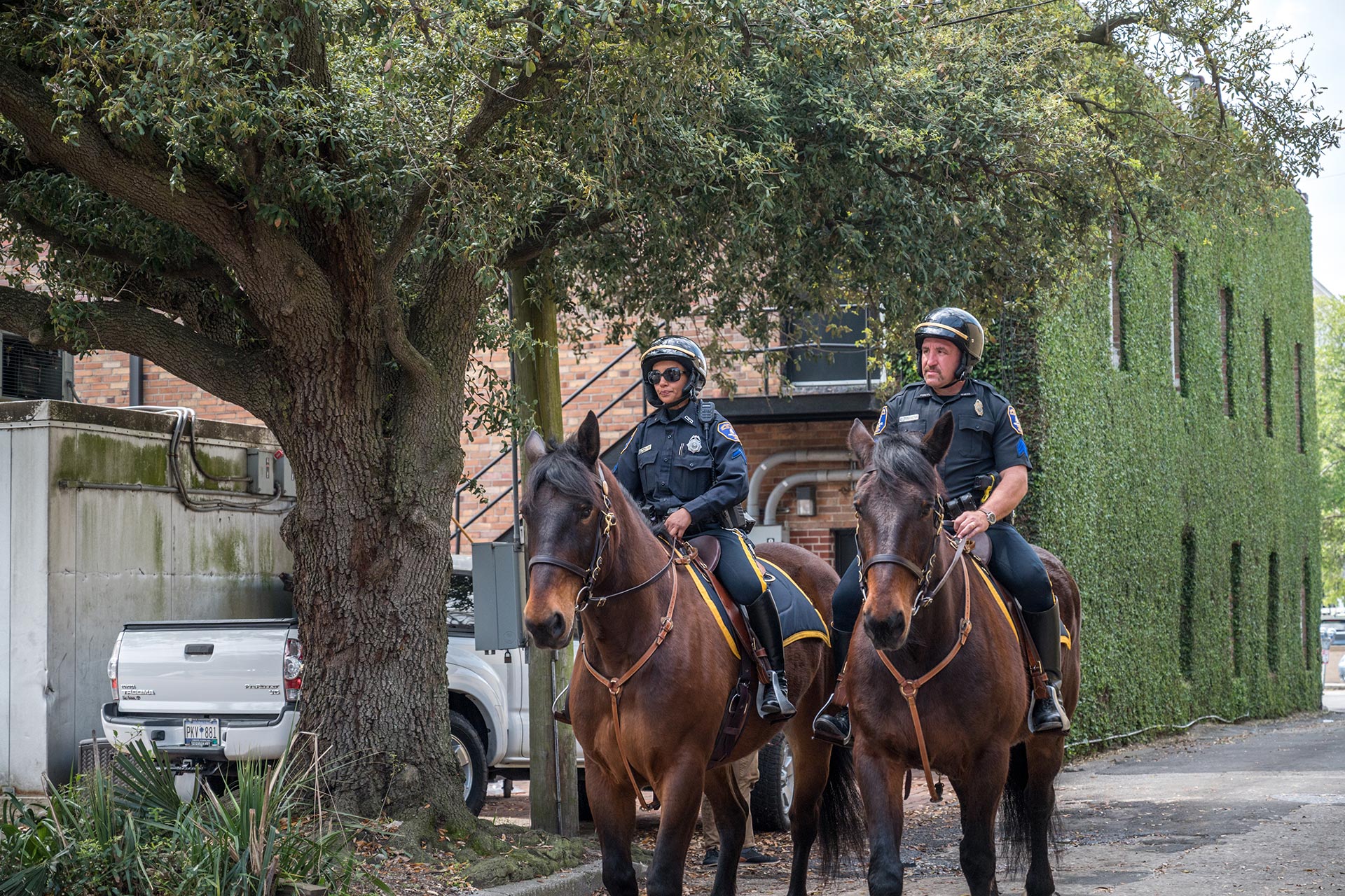 after-10-years-mounted-patrol-returns-to-charleston-1-spo-holland-atop-holmes-and-sgt-gritzuk-atop-watson