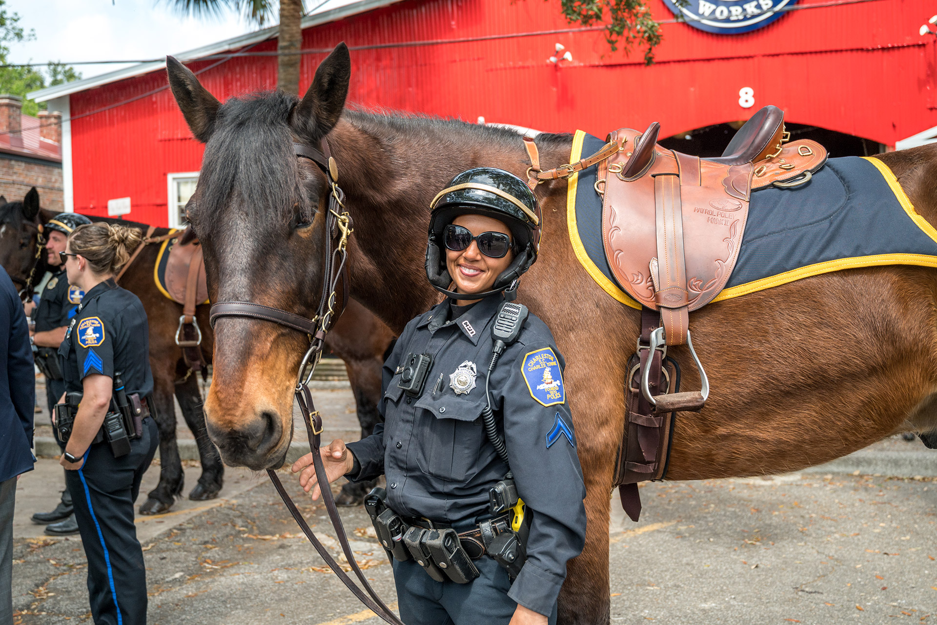 after-10-years-mounted-patrol-returns-to-charleston-2-senior-police-officer-n-holland-with-her-patrol-horse-holmes