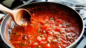 Saucy dispute: Florida man arrested for throwing spaghetti sauce at mother, evading police